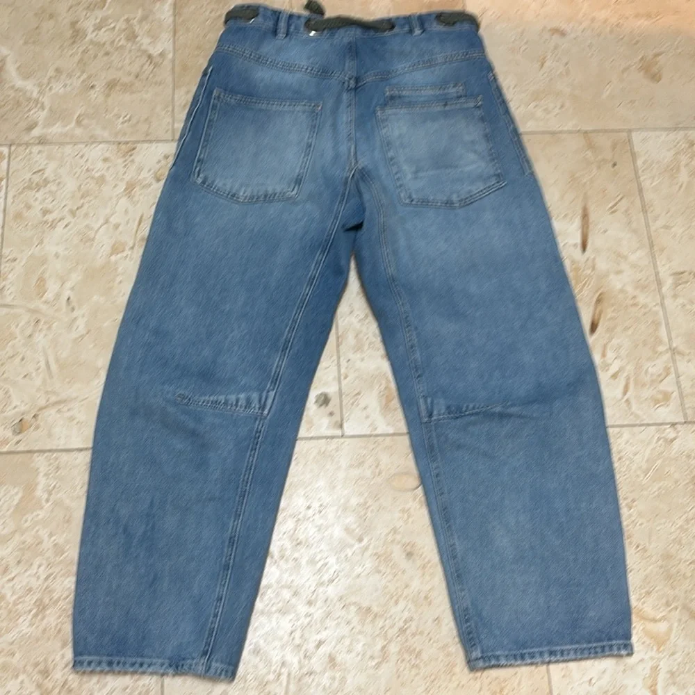 We the free Moxie barrel jeans truest blue 26 EUC - Picture 2 of 3